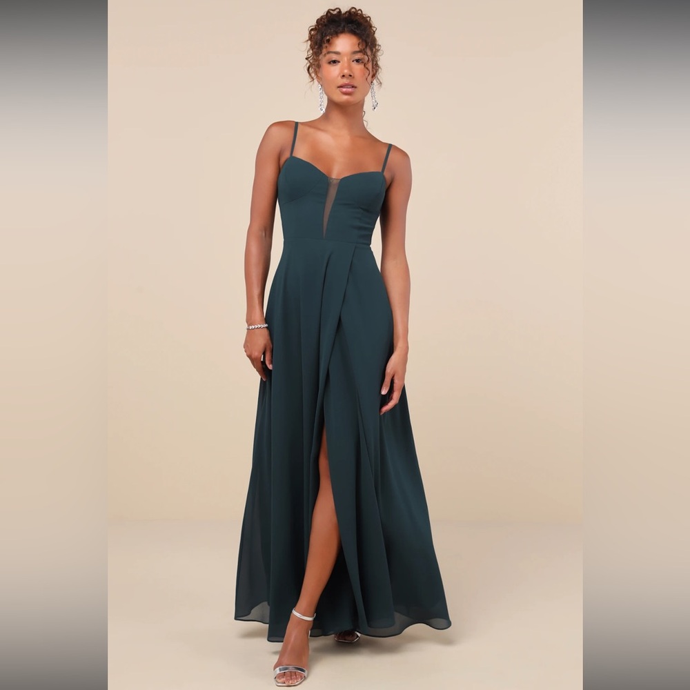 NWT Lulu's Stunning Emerald Green Cut-Out    A - Line Maxi Dress
